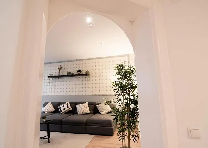 Great Three Bedroom Hamburg